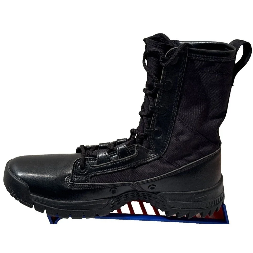 Nike sfb field